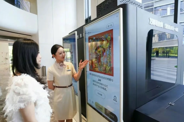 出海、AI、國(guó)潮齊發(fā)力，絲綢行業(yè)正悄悄變天？